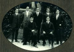 4charleswithfellowprefectsandheadmaster1912